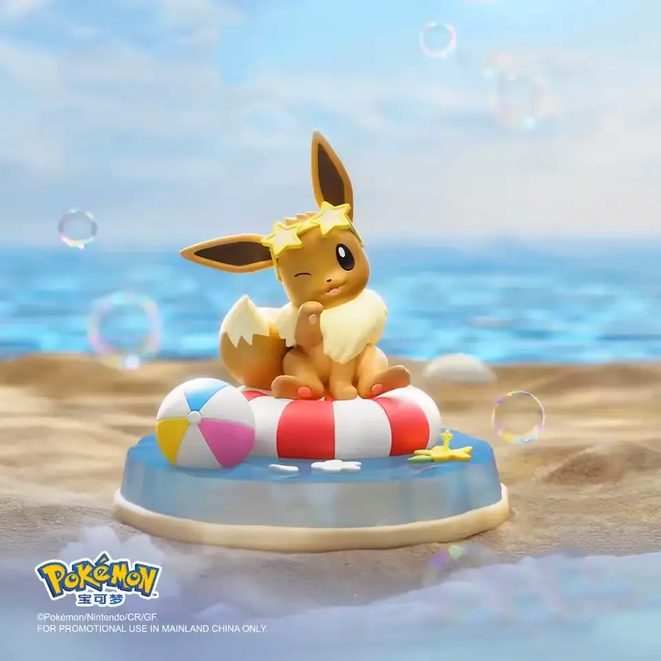 Eevee Nature Figure